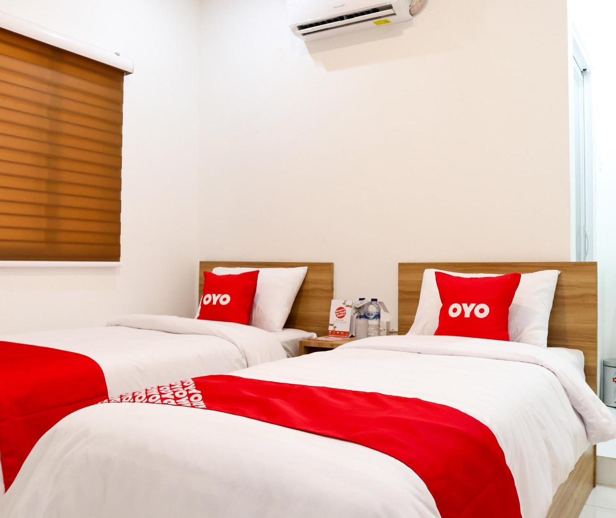 OYO 1191 Monalisa Residence And Cafe Padang (Sumatra) Exterior foto
